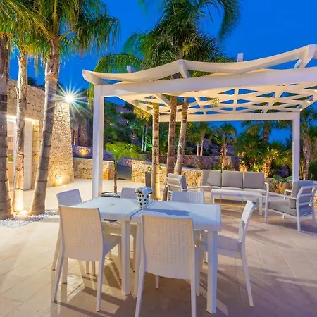 Tenuta Scialandre 10, Emma Villa Patu