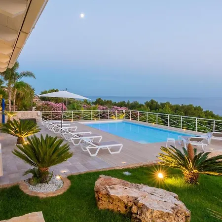 Tenuta Scialandre 10, Emma Villa Patu